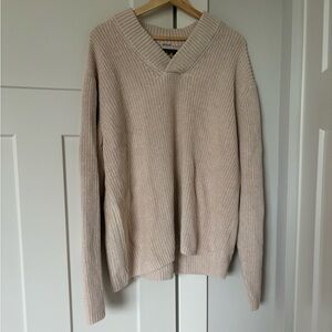 Cabela's Men's V-Neck Sweater in Light Beige